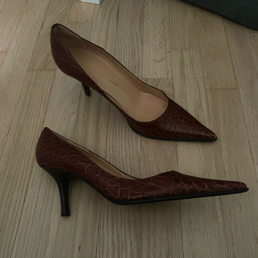 Giuseppe Zanotti crocodile embossed heels EU 40